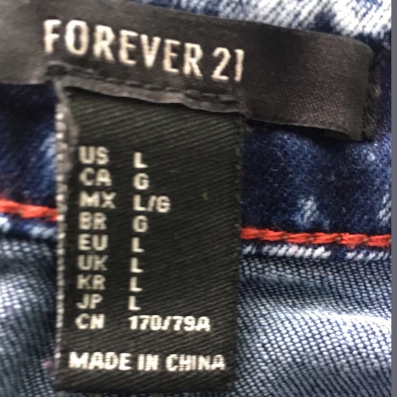 Women Forever 21 Shorts - Picture 2 of 3